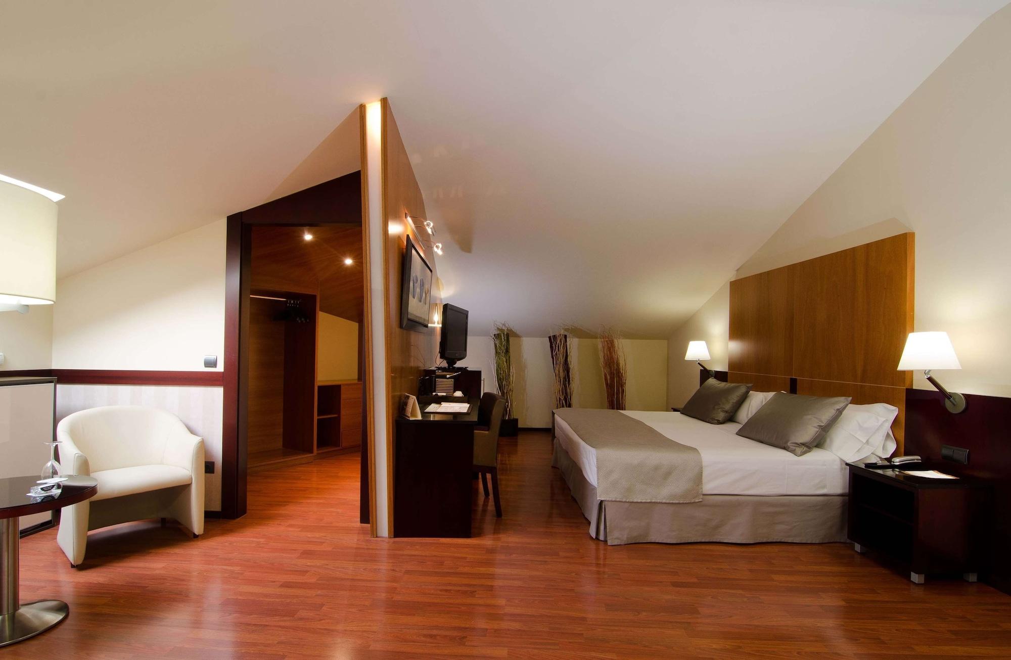Catalonia El Pilar Hotel Zaragoza Ngoại thất bức ảnh
