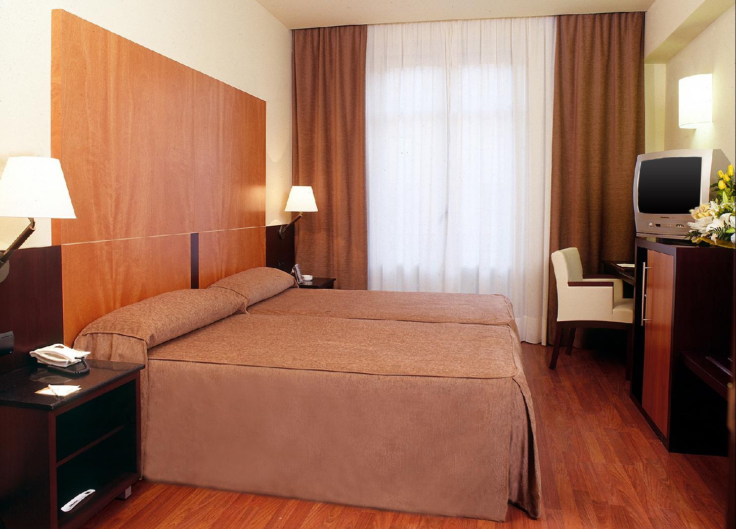 Catalonia El Pilar Hotel Zaragoza Phòng bức ảnh
